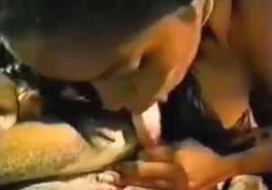 Zoo sex with a Latina who sucks dick outside